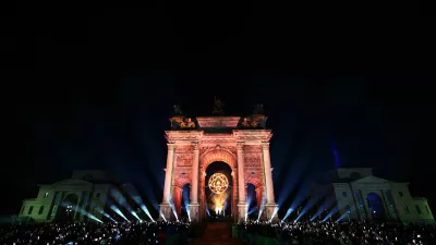 Milano Cortina 2026 Olympics - Opening Ceremony - Arco della Pace, Milan, Italy - February 06, 2026. The Olympic cauldron under the Arco della Pace in Milan is lit by Alberto Tomba and Deborah Compagnoni REUTERS/Guglielmo Mangiapane