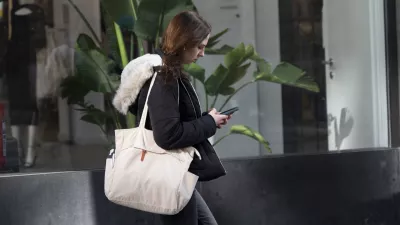 simbolična fotografijamobitelsodobna tehnologijasocialna omrežjamobitelefonkomunikacijamobilni telefonmobilnikpametni telefonpametni telefoniinstagram facebook tiktok04.03.2025 Uporaba mobilnih telefonovFOTO: Nik Erik Neubauer