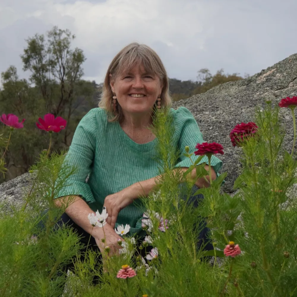 Bronnie Ware je napisala pretresljivo knjigo o tem, kaj smo zamudili v življenju. Nikjer ne omenja produktivnosti.  / Foto: Spletna Stran Bronnie Ware