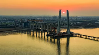 ZHANGJIAGANG, CHINA - DECEMBER 27, 2025 - The construction site of the world's largest span suspension bridge, Zhangjinggao Yangtze River Bridge South Channel Bridge, currently under construction in Zhangjiagang City, Jiangsu Province, China on December 27, 2025.,Image: 1061807280, License: Rights-managed, Restrictions: CHINA OUT, Model Release: no / Foto: Profimedia