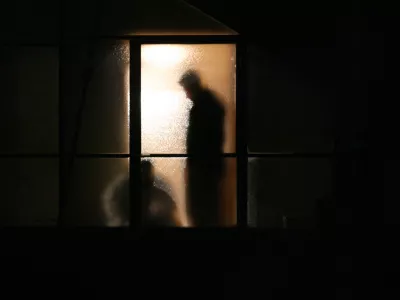 O&scaron;kodovanka je povedala, da se je za &scaron;tirimi stenami dogajalo veliko hudega, v očeh drugih pa so bili čudovita družina. F Bojan Velikonja Q / Foto: Bojan Velikonja  