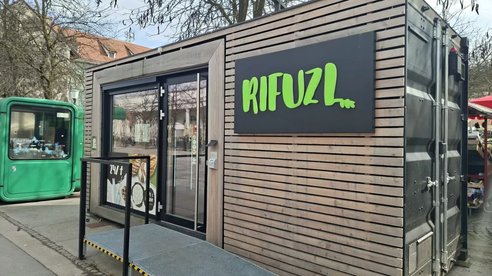 Rifuzl, centralna tržnica