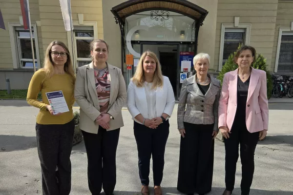 Slovenski teden boja proti raku, sogovornice / Foto: Oi