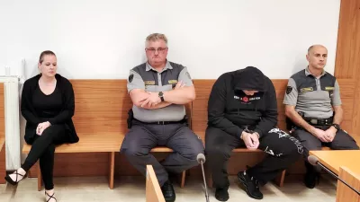 Tea Kotnik Tilen Novak sojenje prebold deček