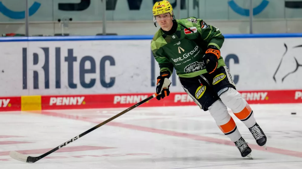 Reid McNeill, HK Olimpija