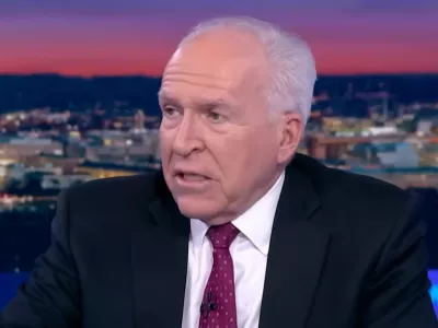 John Brennan, nekdanji direktor CIAposnetek zaslona, oddaja The Weeknight na MS NOW
