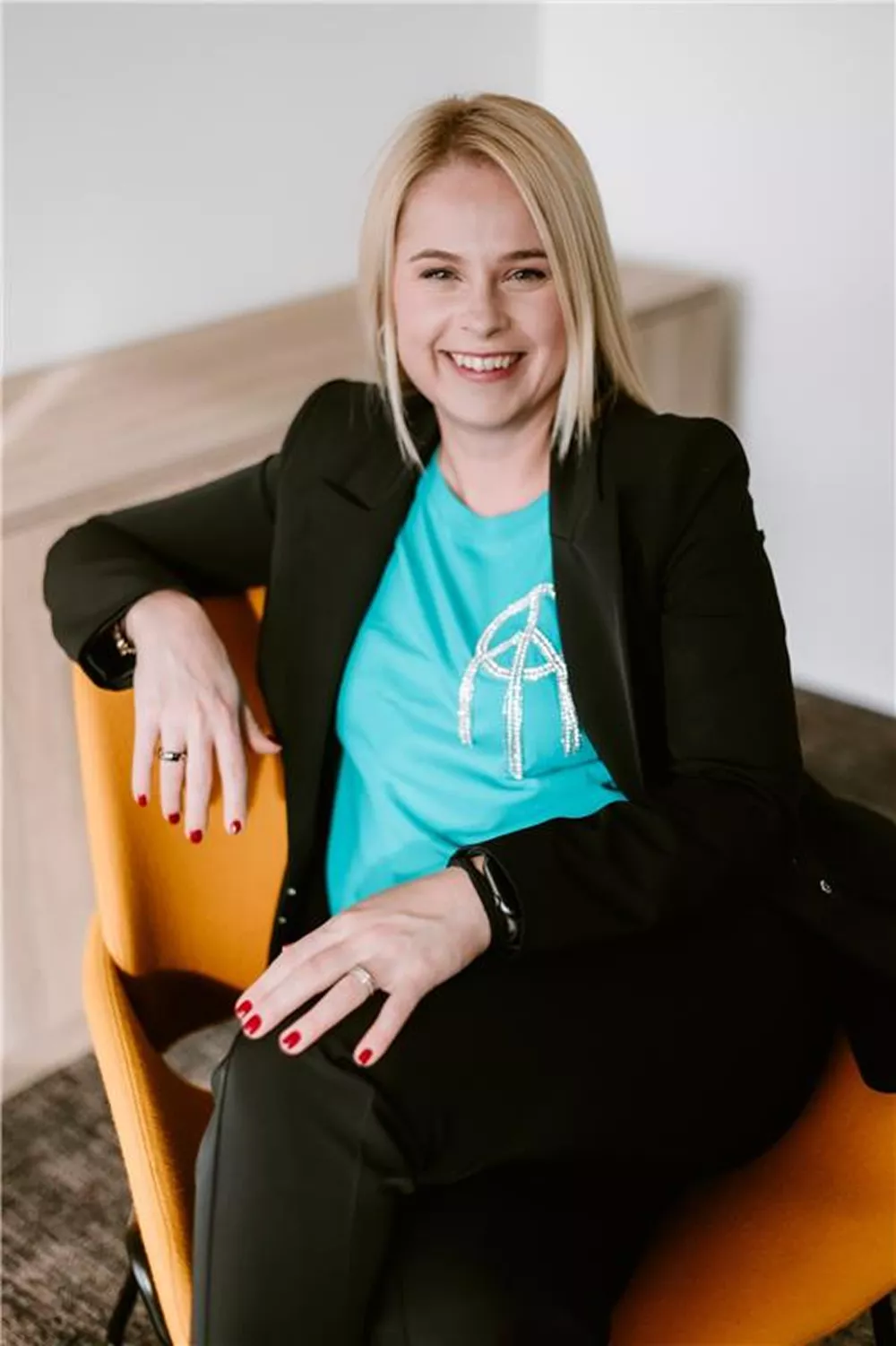  Gordana Breyer &ndash; Money motion