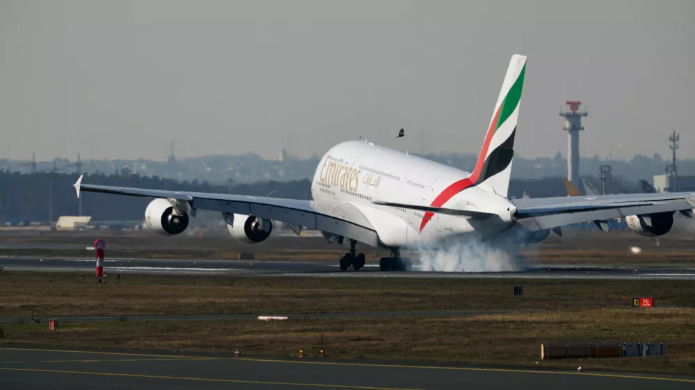An Emirates plane with German tourists evacuated from the Middle East arrives from Dubai, amid the U.S.-Israeli conflict with Iran, at the airport in Frankfurt, Germany, March 3, 2026. REUTERS/Kai Pfaffenbach