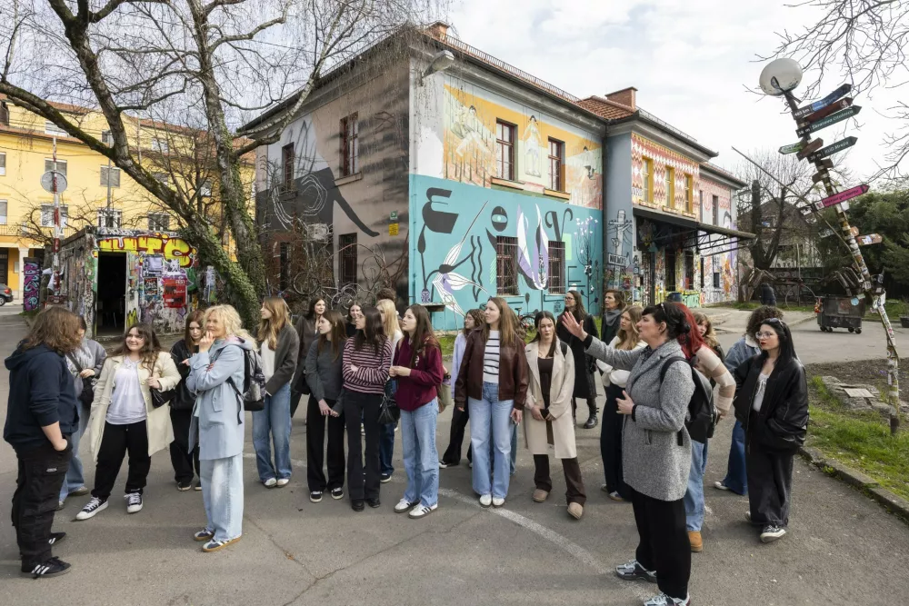 Ljutomerski dijaki v ljubljanski &scaron;oli v kulturi