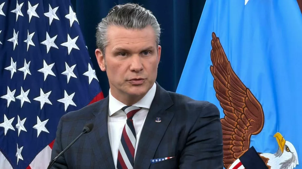Defense Secretary Pete Hegseth speaks during a press briefing at the Pentagon, Wednesday, March 4, 2026, in Washington. (AP Photo/Konstantin Toropin) / Foto: Konstantin Toropin