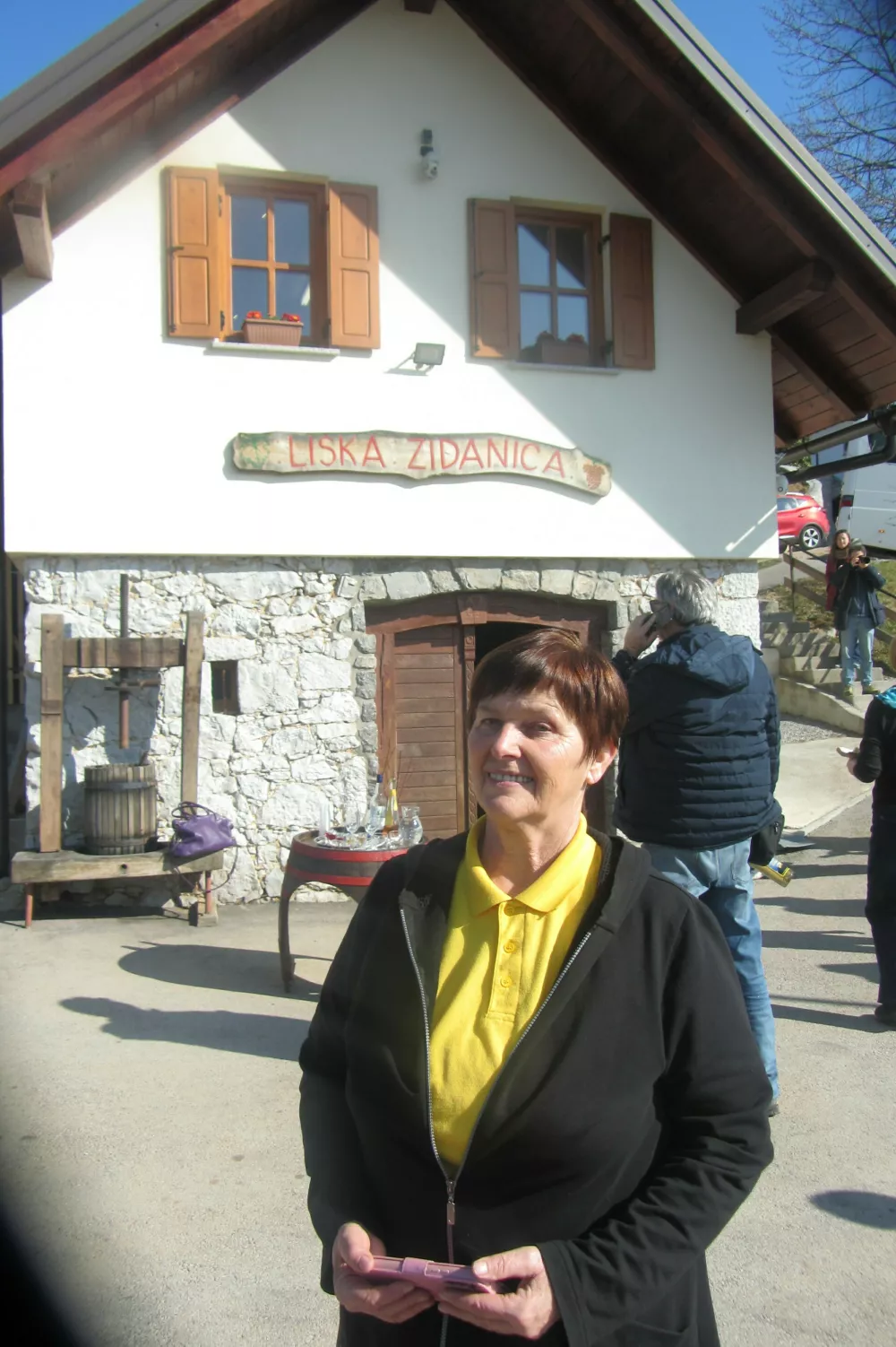 Anica Maraž, predsednica&nbsp;Dru&scaron;tva vinogradnikov "Lisec" Dobrnič je predstavila delovanje dru&scaron;tva in poudarila pomen ohranjanja vinogradni&scaron;ke tradicije na tem območju.