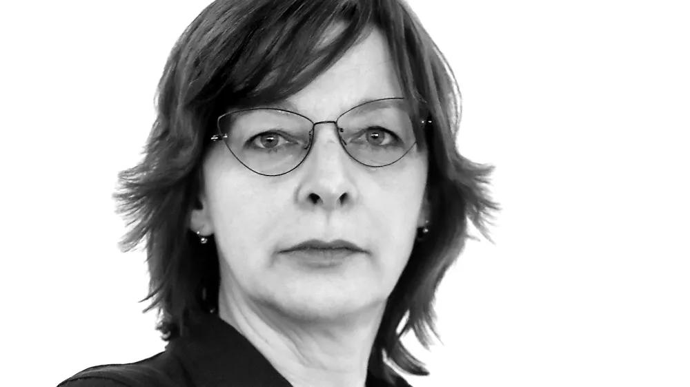 Katja Gle&scaron;čič- Redakcija Dnevnik 2024 - portreti za komentarje in kolumne - kolumnisti - komentatorji &ndash; novinarji - portret //FOTO: Luka Cjuha