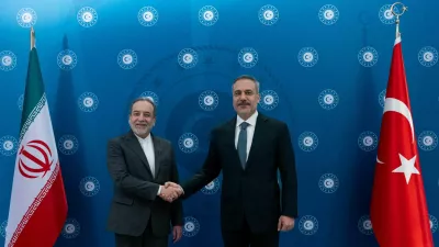 Turkish Foreign Minister Hakan Fidan shakes hands with Iranian Foreign Minister Abbas Araqchi before their meeting in Istanbul, Turkey, January 30, 2026. Turkish Foreign Ministry/Handout via REUTERS ATTENTION EDITORS - THIS PICTURE WAS PROVIDED BY A THIRD PARTY. NO RESALES. NO ARCHIVES.