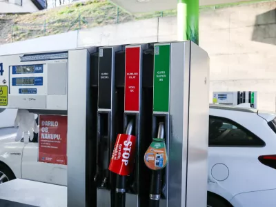 10.03.2026. - Pomanjkanje goriva v Sloveniji zaradi vojne na Bližnjem vzhodu. Črpalka Logo Brezovica, pumpa za kurilno olje. Foto: Bojan Velikonja