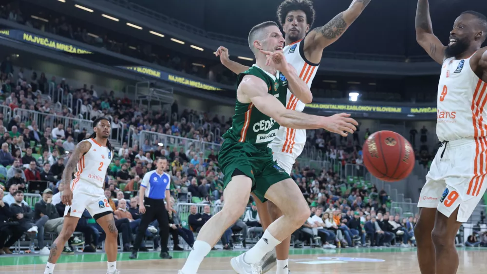 V Bourg z jasnim ciljem preboja v polfinale