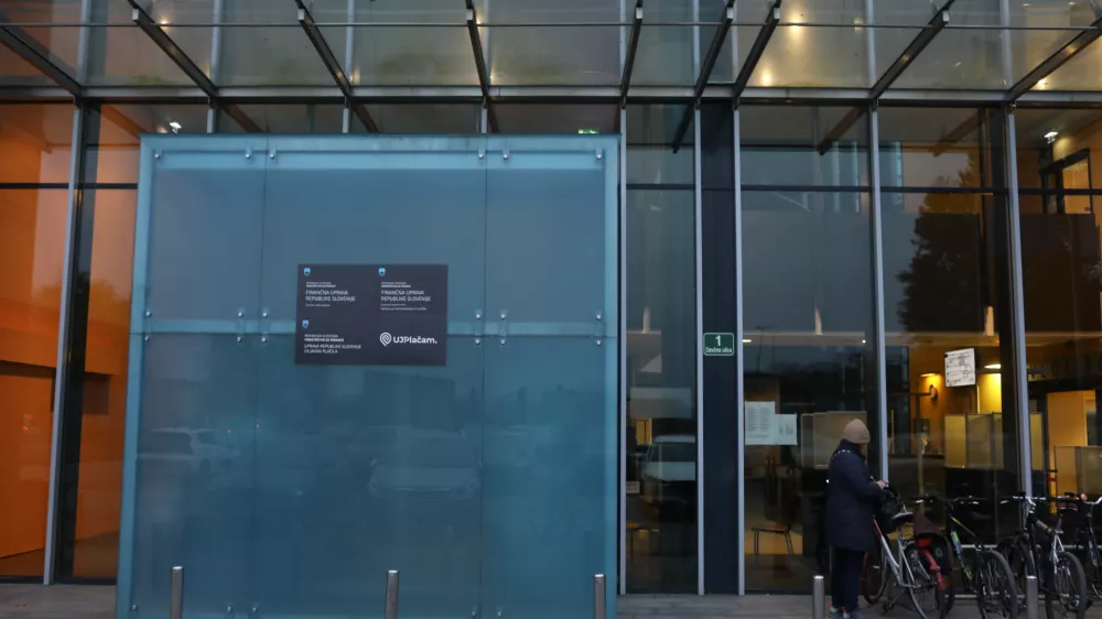 S ciljem pridobiti glasove volilcev velike obljube o davkih