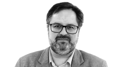 Aleš Gaube- Redakcija Dnevnik 2024 - portreti za komentarje in kolumne - kolumnisti - komentatorji – novinarji - portret //FOTO: Luka Cjuha