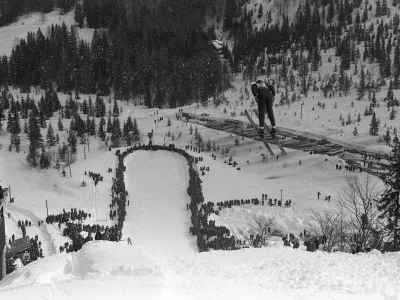 planica aa / Foto: Marjan Ciglič, Hrani Muzej Novej&scaron;e Insodobne Zgodovine Slovenije