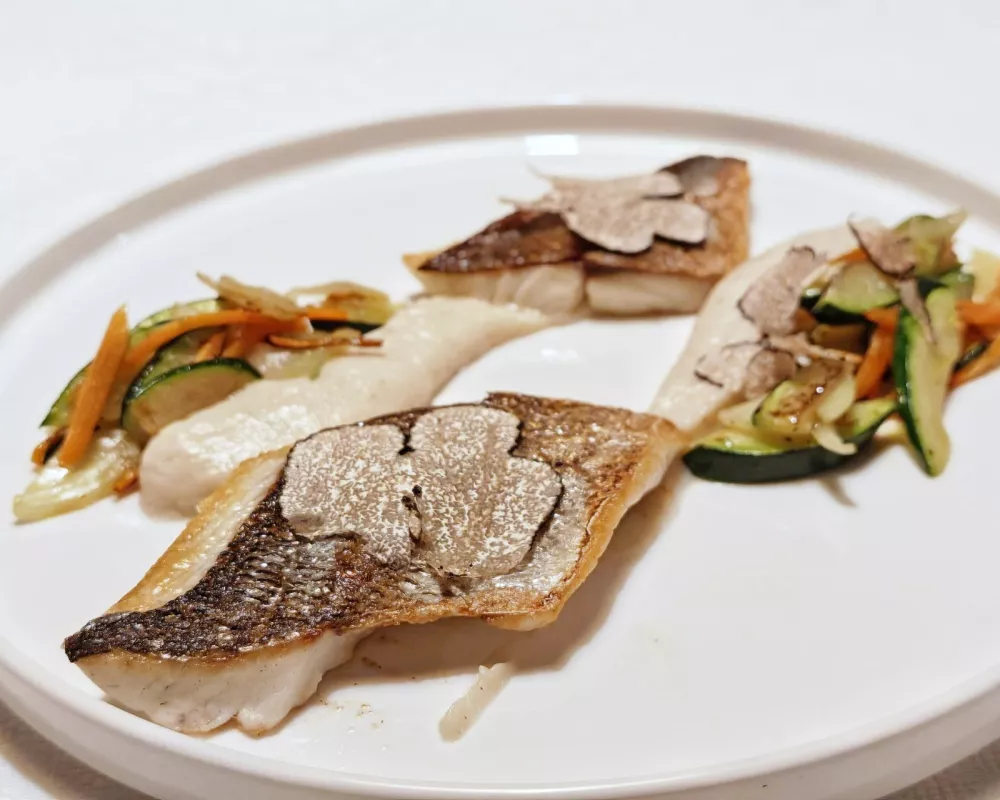 File divje orade, Restavracija Badi