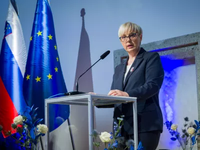 Ljubljana, Ljubljanski grad.Podelitev priznanj nacionalnega programa L'Oreal-Unesco Za zenske v znanosti, na kateri je bila slavnostna govornica predsednica republike Natasa Pirc Musar.