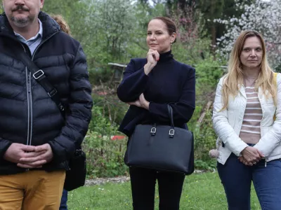 Nina Zidar Klemenčič- 17.04.2025 - odkritje spominske table, posvečene humanitarki Aniti Ogulin (1952-2024), ki ga pripravljata Zveza Anita Ogulin in ZPM v sodelovanju z Dru&scaron;tvom Zeleni prstan//FOTO: Jaka Gasar