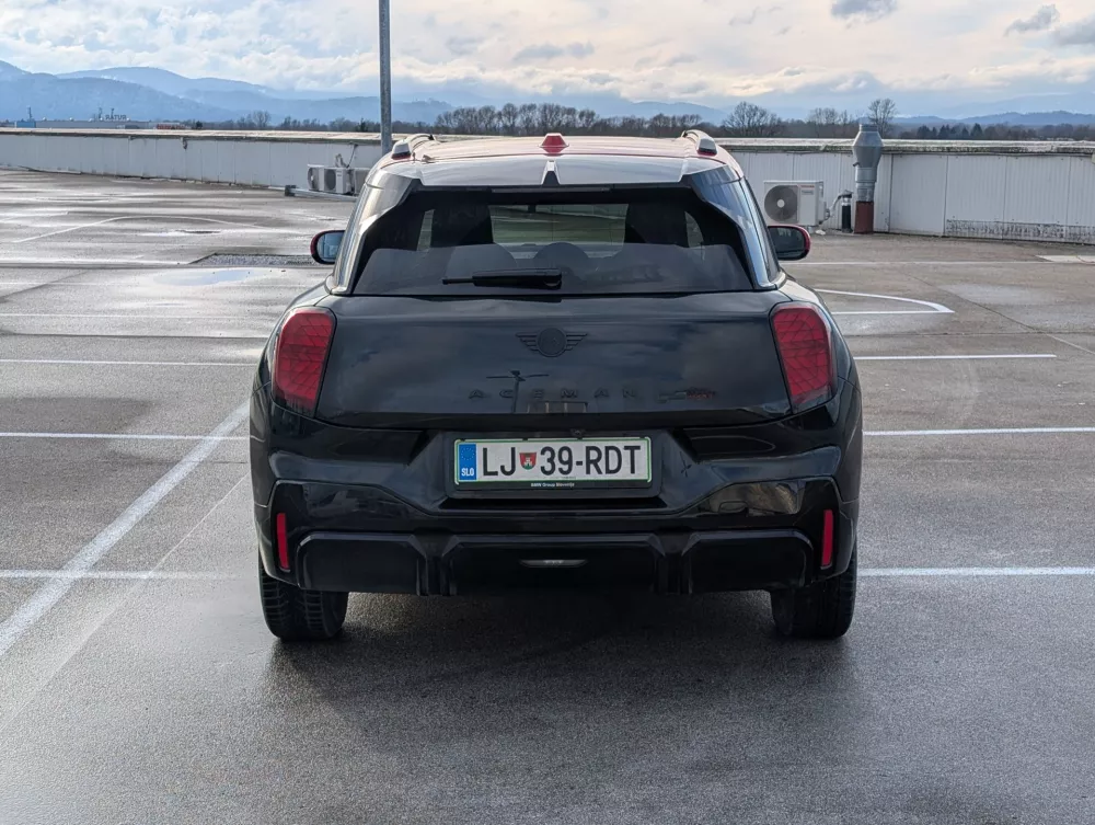 Mini aceman JCW E