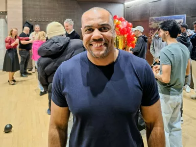 (REPORTAŽA Z VOLI&Scaron;Č) Volitve z nogometnim dotikom Jezusa