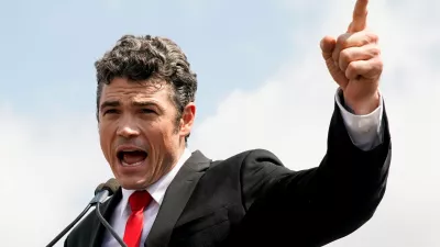 FILE PHOTO: Joe Kent, who is running for Washington's 3rd congressional district, delivers a speech during a rally in support of defendants being prosecuted in the January 6 attack on the Capitol, in Washington, U.S., September 18, 2021. REUTERS/Elizabeth Frantz/File Photo