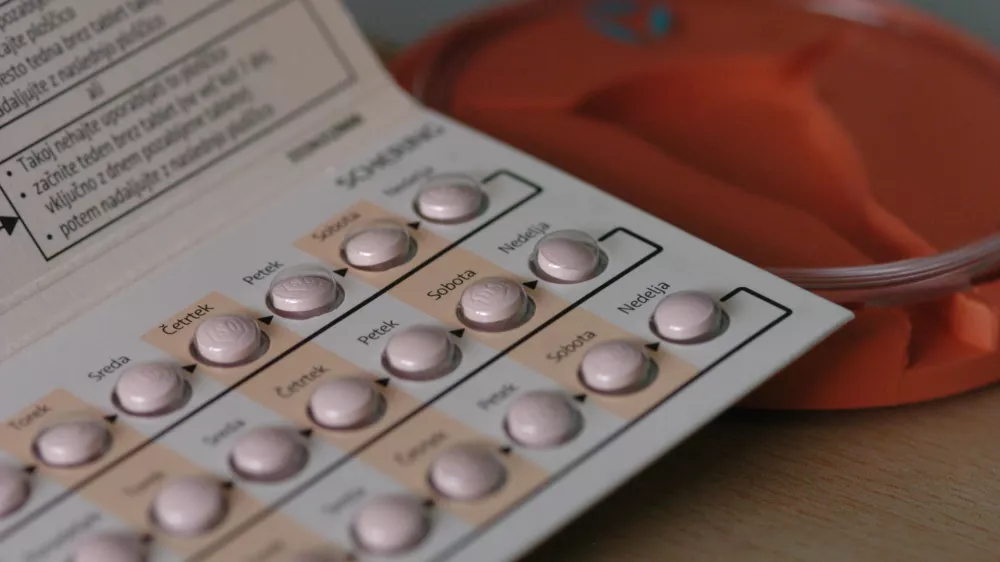 kontracepcija - zdravila &ndash; zdravstvo,// FOTO: Luka CjuhaOPOMBA: ZA OBJAVO V ČASOPISU DNEVNIK