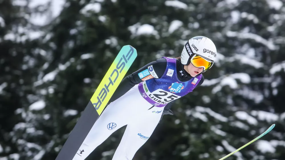 - Katra Komar,- 10.01.2026. - Svetovni pokal v smučarskih skokih za ženske, Ljubno 2026.//FOTO: Bojan Velikonja