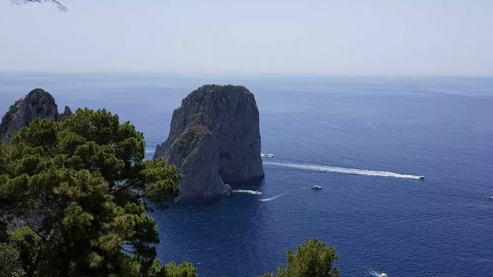 otok Capri 