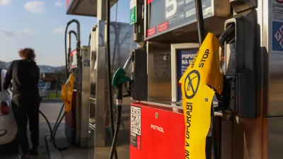 10.03.2026. - Pomanjkanje goriva v Sloveniji zaradi vojne na Bližnjem vzhodu. Črpalka Petrol Dobrova, pumpa za dizel. Foto: Bojan Velikonja