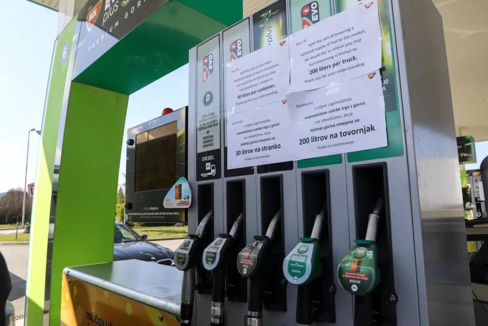 19.3.2026 - MOL Bencinski servis - bencinska pumpa - pomankanje goriva na bencinskih črpalkah - motena oskrba dobave gorivaFoto: Luka Cjuha / Foto: Luka Cjuha