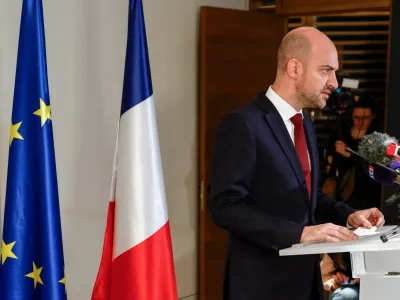 French Foreign Minister Jean-Noel Barrot delivers a statement after arriving at Ben Gurion International Airport, amid the U.S.-Israel conflict with Iran, in Lod, Israel, March 20, 2026. REUTERS/Amir Cohen   TPX IMAGES OF THE DAY
