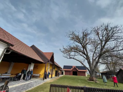 Hi&scaron;e Gy&ouml;rgya Dobronokija