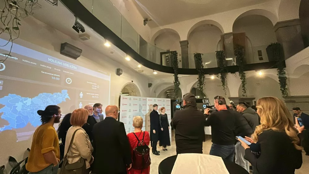 &scaron;tab Levica+Vesna