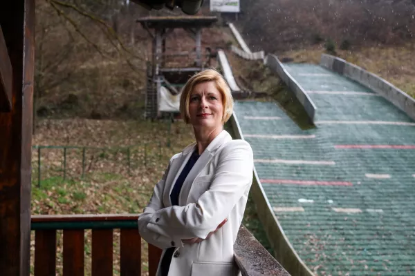 V Ihanu ohranjajo tradicijo smučarskih skokov