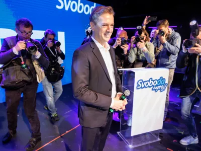 Ljubljana, Cvetlicarna.Volitve v drzavni zbor 2026.Stranka Gibanje Svoboda v pricakovanju rezultatov volitev v Cvetlicarni.Predsednik Gibanja Svoboda Robert Golob ob razglasitvi zmage na volitvah.
