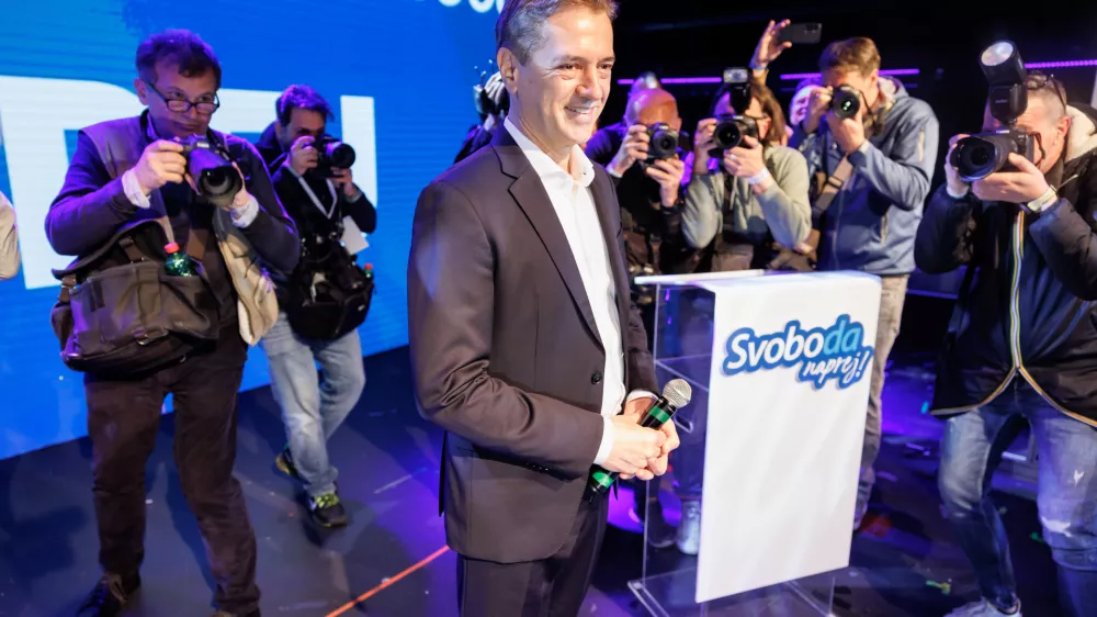 Ljubljana, Cvetlicarna.Volitve v drzavni zbor 2026.Stranka Gibanje Svoboda v pricakovanju rezultatov volitev v Cvetlicarni.Predsednik Gibanja Svoboda Robert Golob ob razglasitvi zmage na volitvah.