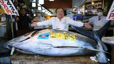 Kijoši Kimura ob rekordnem tunu. / Foto: Getty Images
