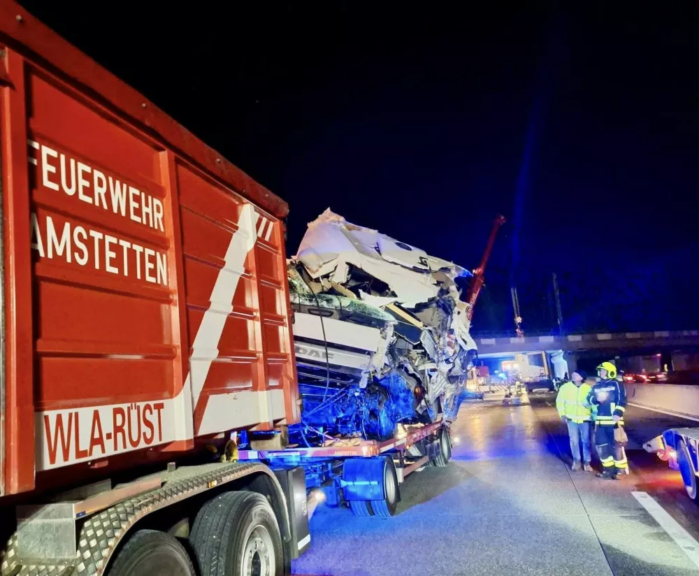 nesreča tovornjak avstrija