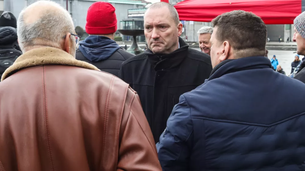 - Dr. Jože Podgor&scaron;ek, Predsednik Kmetijske zbornice,- 06.02.2026. - Protest kmetov pred parlamentom v organizaciji Združenja slovenske kmečke iniciative.- Slovenska kmečka iniciativa, kmetje, kmet,//FOTO: Bojan Velikonja