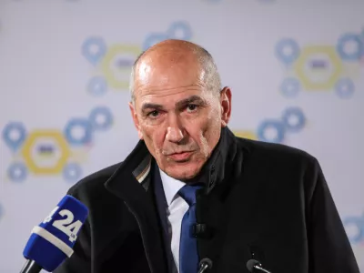 - Janez Jan&scaron;a, predsednik,- 22.03.2026. Volitve v Državni zbor 2026. Volilni &scaron;tab stranke SDS.//FOTO: Bojan Velikonja