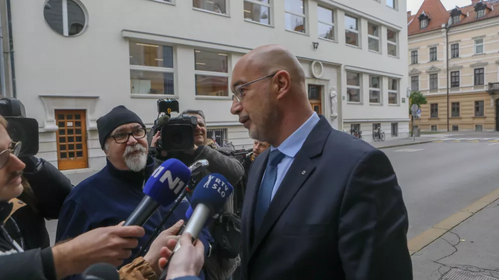  Jo&scaron;ko Kadivnik, direktor SOVA - Slovenska obve&scaron;čevalno-varnostna agencija30.11.2022 - Svet za nacionalno varnost &ndash; 1. seja SNAV - preučili nacionalno-varnostne vidike nadaljnje agresije Rusije na Ukrajino,&nbsp;&nbsp;//FOTO: Luka Cjuha