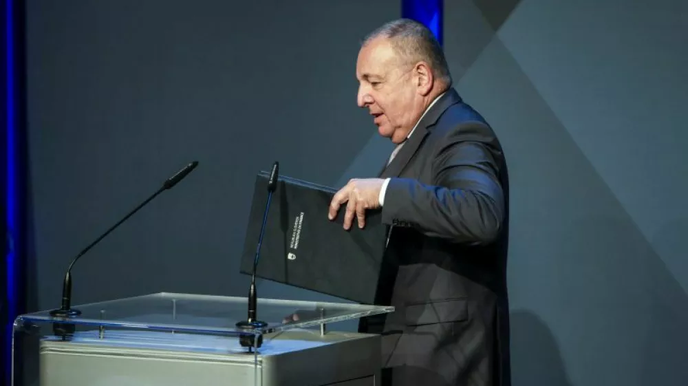 minister za finance Andrej ircelj - 20.05.2020 - Novinarska konferenca o aktualnem dogajanju v zvezi s koronavirusom COVID-19  //FOTO: Matja Rut