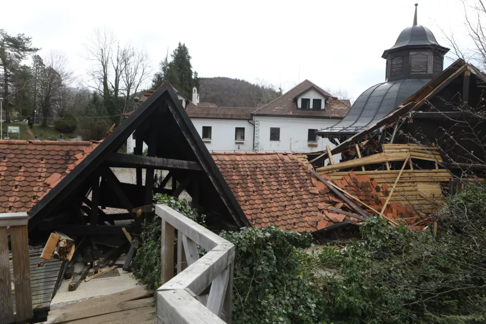 27.3.2026 - Vetrolom - močan veter - rdeči alarmFoto: Luka Cjuha