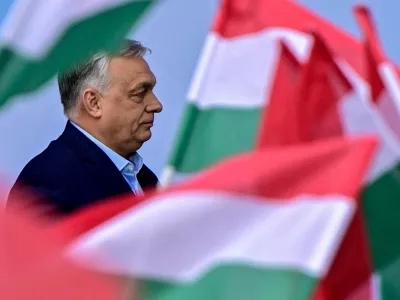 Kupovanje glasov: Orbanovi so za glasove ponujali 155 evrov, drogo, drva in zdravila