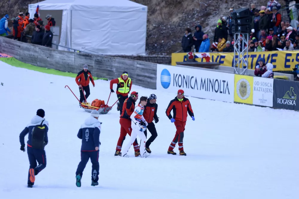 Domen Prevc zmagovalec prve posamične tekme v Planici