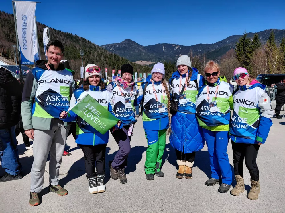 Planico je napolnilo rekordno &scaron;tevilo navijačev