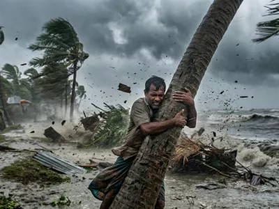 Ilustrativna slika, generirana s pomočjo umetne inteligence. Večina resničnih fotografij iz tistega časa je namreč preveč grozljivih, da bi jih lahko objavili. / Foto: Google Gemini